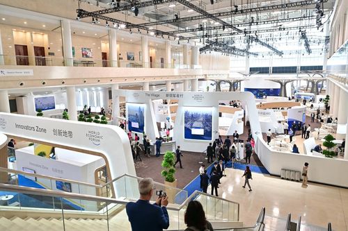 從新能源行業(yè)優(yōu)勢到產(chǎn)業(yè)系統(tǒng)優(yōu)勢 專訪方莉解讀夏季達(dá)沃斯觀點(diǎn)